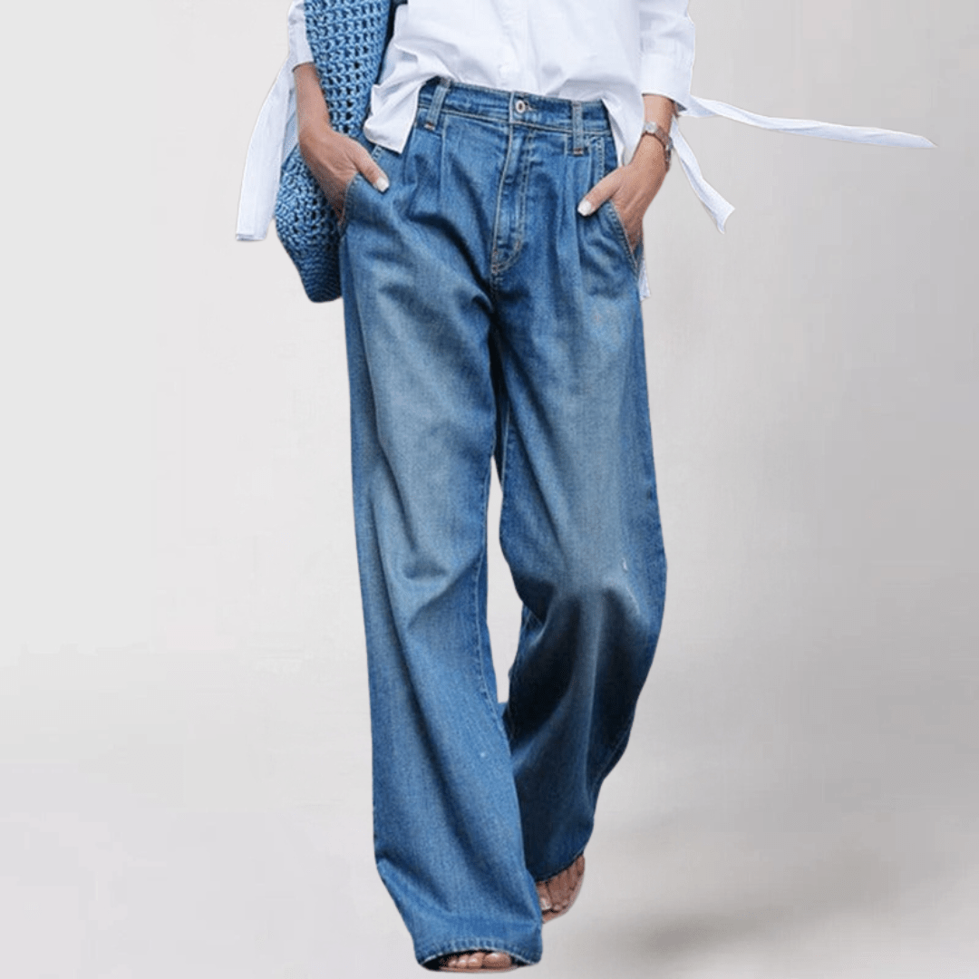 Jeans casual da donna a vita alta, modello ampio e confortevole, perfetti per un outfit quotidiano alla moda.