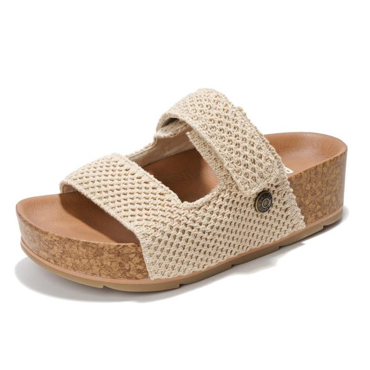 Nuova collezione: sandali donna piatti, design versatile, perfetti per uno stile casual ed elegante estivo. Comodi e alla moda.