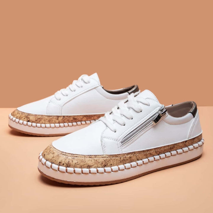 Ciabatte donna comode con design slip-on, supporto avanzato e suola antiscivolo per il benessere quotidiano.