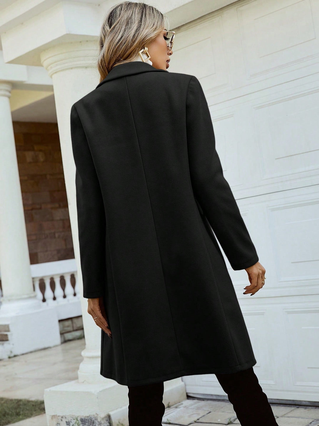 Capospalla donna classico doppiopetto khaki per autunno inverno, ideale per un look elegante e formale.
