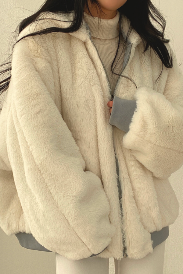 Cappotto donna elegante e chic, ideale per occasioni speciali o un outfit casual invernale.
