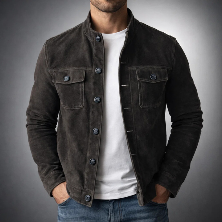 Elegante overshirt uomo nera, camicia giacca effetto scamosciato per uno stile maschile moderno e casual.