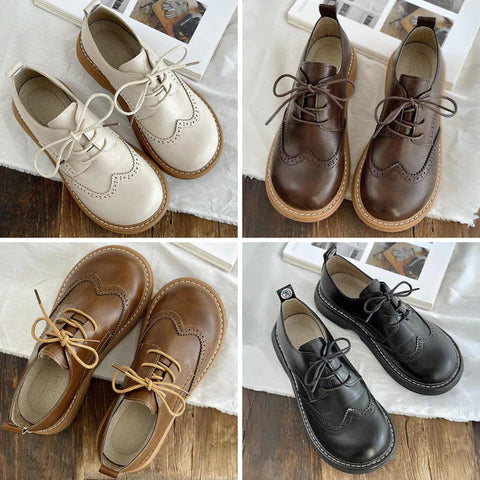 Scarpe Oxford da donna, punta quadrata ampia. Un mix di comfort, stile classico ed eleganza per ogni occasione.