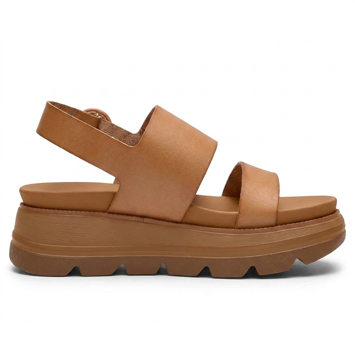 Scarpe sandali platform donna con fibbia, ideali per look estivi versatili. Comfort e tendenza per ogni occasione.