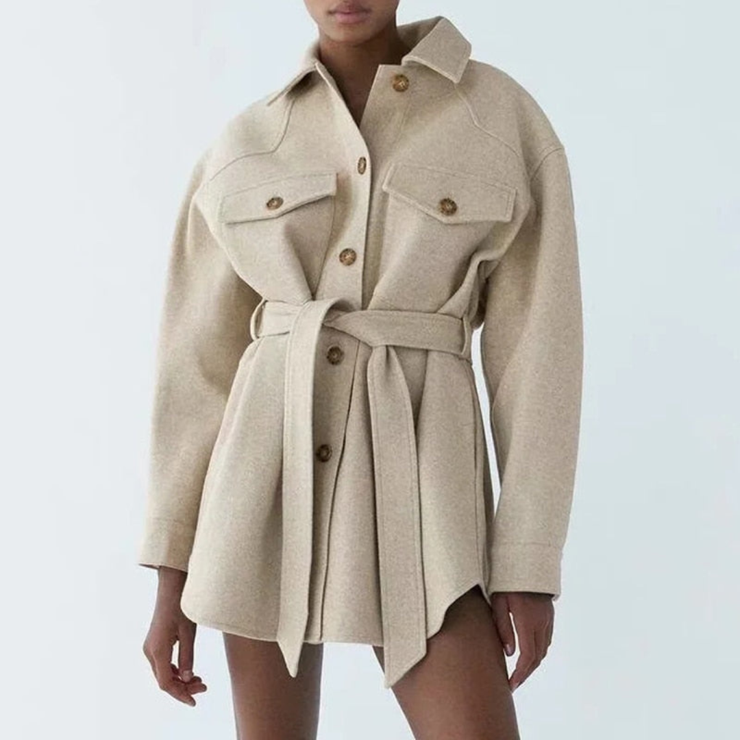 Cappotto invernale lungo da donna, moda elegante e caldo, ideale per l'abbigliamento quotidiano e chic.