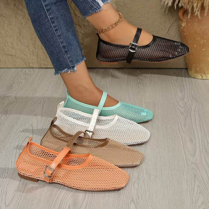 Versatili sandali donna intrecciati, perfetti per l'estate e look casual.