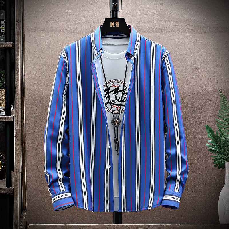 Camicia maschile a righe versatile, con maniche lunghe e colletto a rever, ideale per primavera/autunno, stile casual ed elegante.