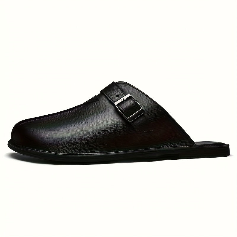 Sabot uomo vintage in similpelle marrone, perfetti per comfort quotidiano e stile casual.