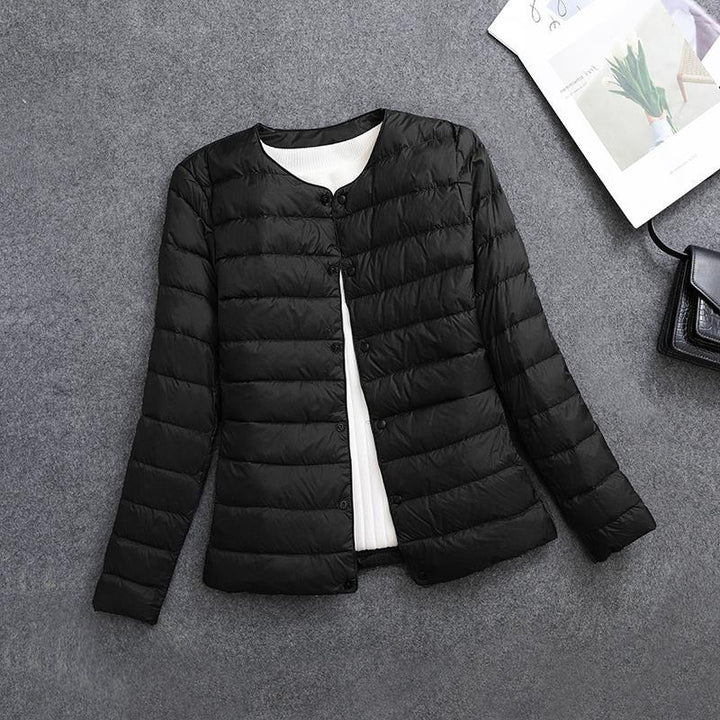 Giacca da donna elegante e comoda, scollo tondo, capospalla isolante e leggero.
