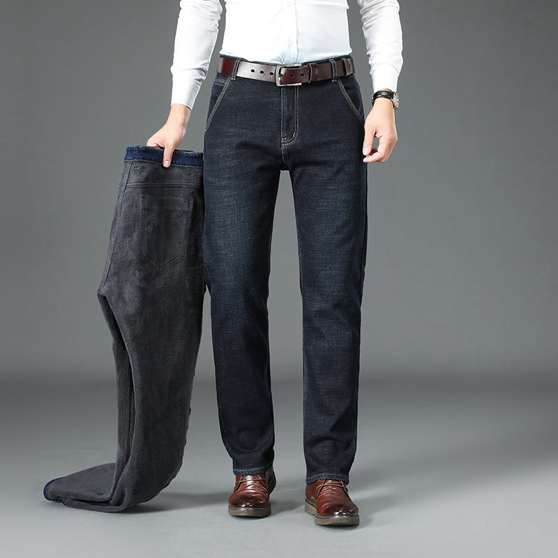 Robusti jeans dritti invernali da uomo, con comfort termico e vestibilità perfetta per le basse temperature.