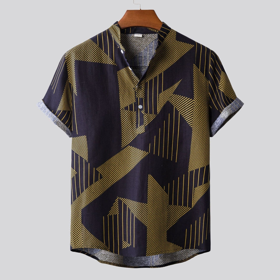 Camicia uomo slim fit per vacanze al mare, con stampa di bambù e revers. Look estivo alla moda.