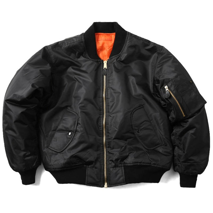 Giubbotto uomo bomber, stile pilota, look workwear e casual, per il clima autunnale e invernale.