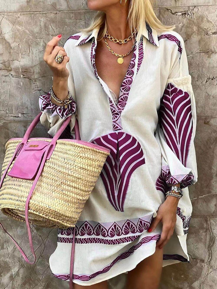 Vestito mini stampato estivo da donna, ideale per spiaggia, vacanze o casual. Abito corto femminile alla moda e leggero.