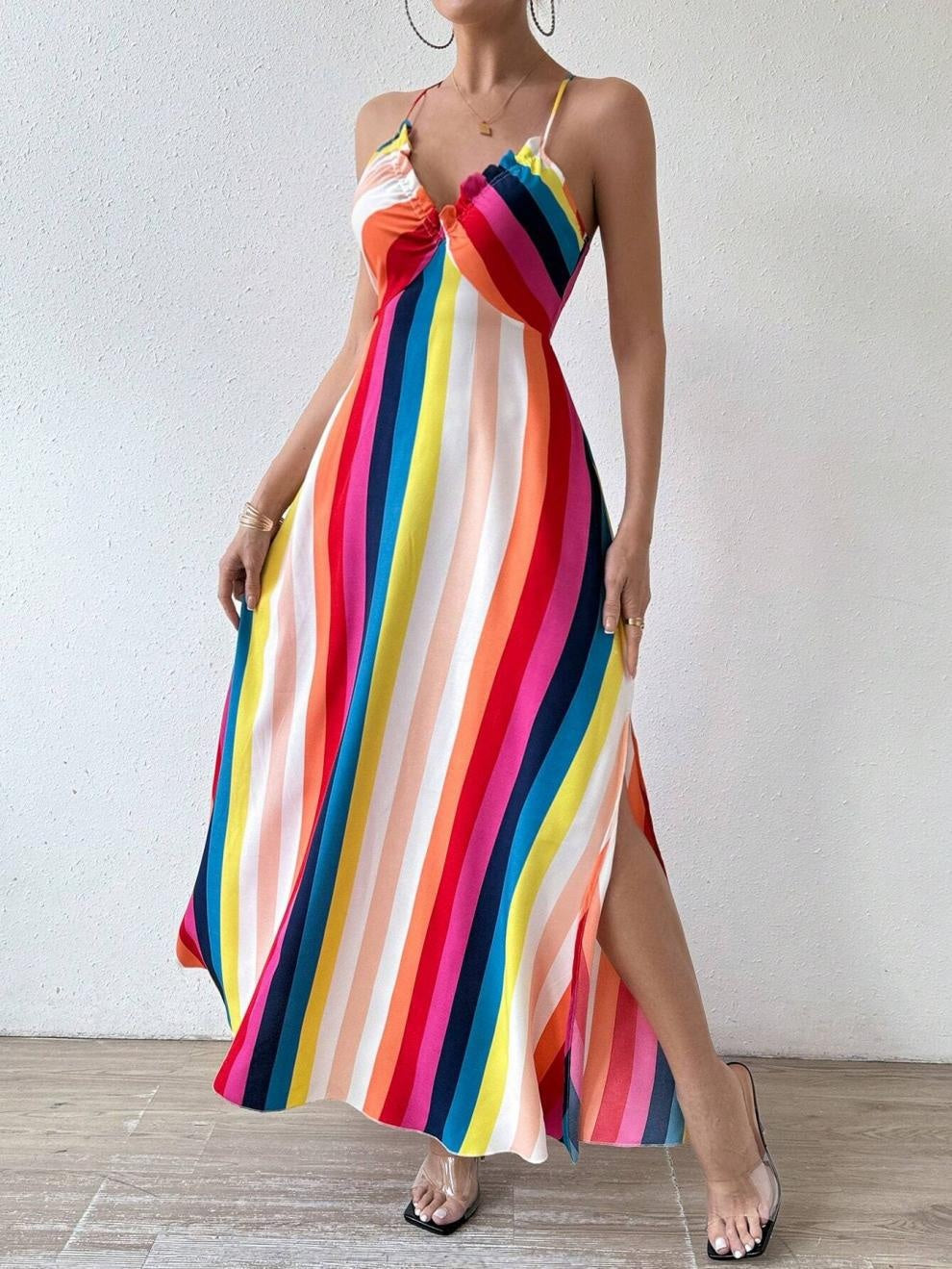 Abito midi donna elegante bodycon a righe arcobaleno. Perfetto per outfit estivi e look vacanza.