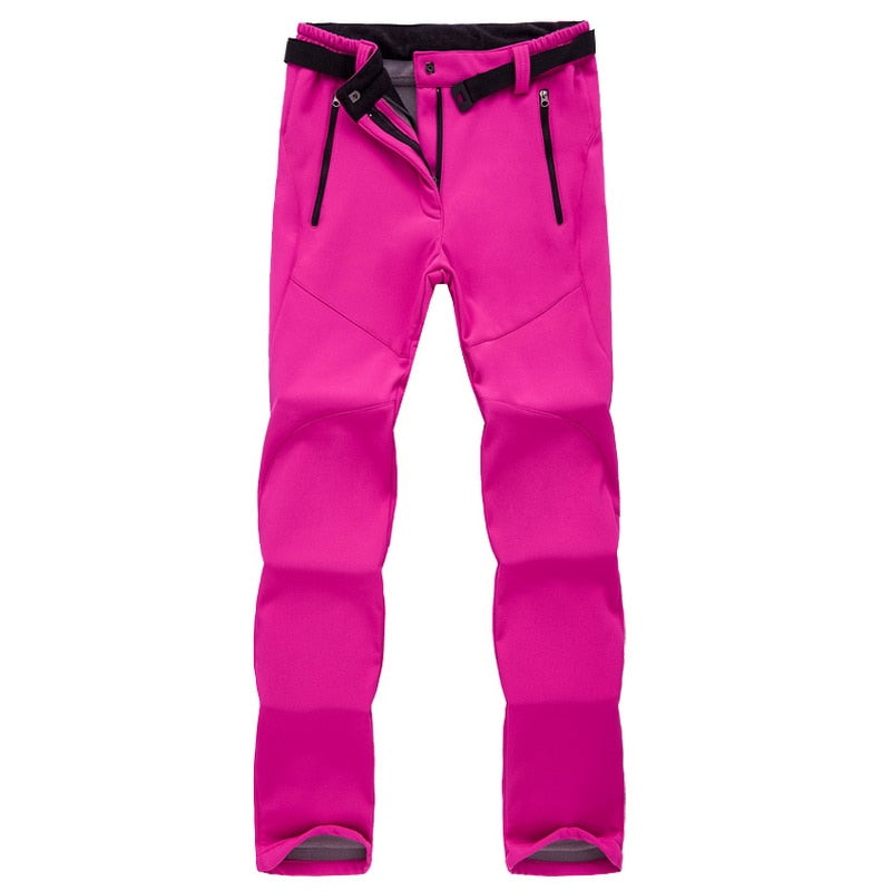 Pantaloni trekking donna impermeabili, ideali per escursioni outdoor e viaggio, resistenti e confortevoli.