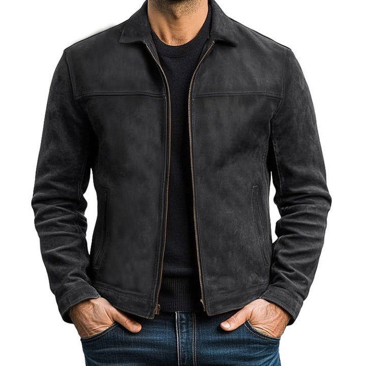 Giacca moda uomo in pelle autunnale, collo coreana. Cerniera frontale, ideale per look casual elegante.