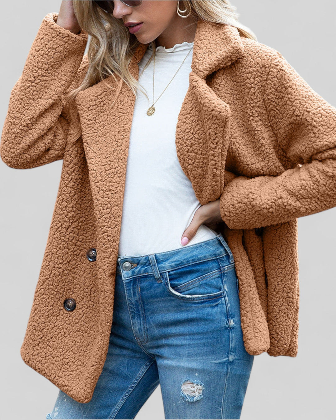 Cappotto donna versatile, comodo e dall'eleganza senza tempo per ogni occasione.