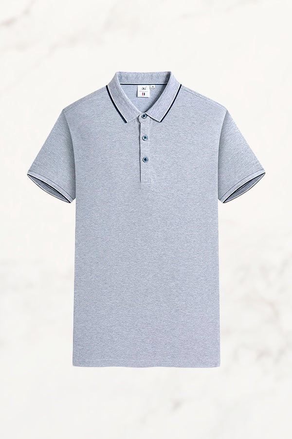Polo uomo elegante manica corta con colletto jacquard e vestibilità strutturata. Stile versatile per ogni occasione.