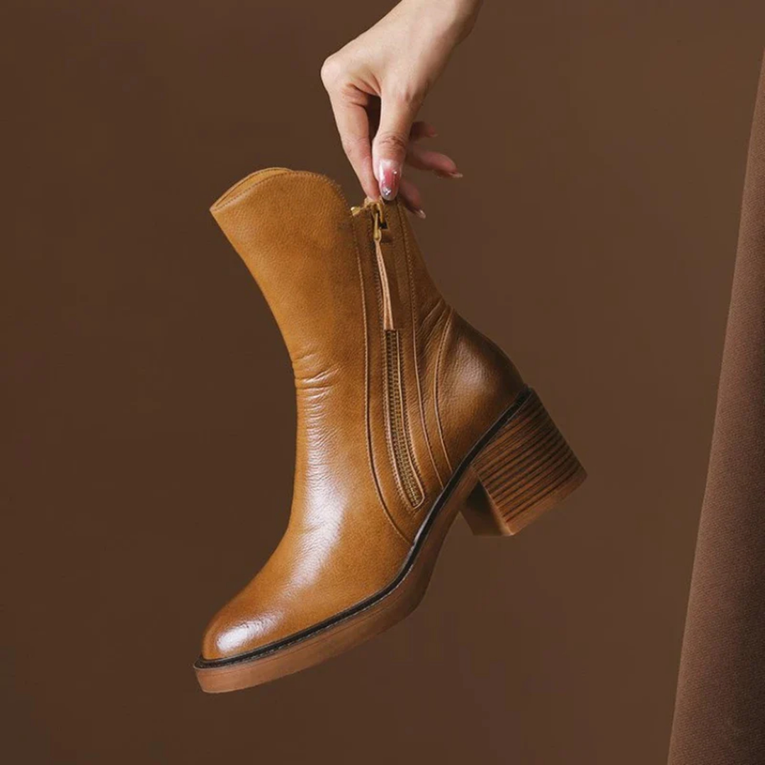 Stivaletti autunno inverno donna in pelle con tacco, per un look sempre alla moda.