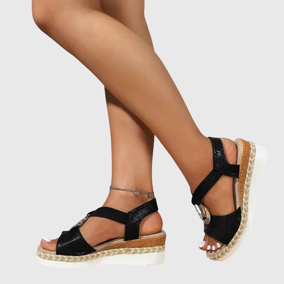 Sandali donna comodi per l'estate, con supporto plantare per il massimo comfort, adatti ad ogni stile.