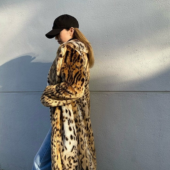 Cappotto donna maculato marrone in finta pelliccia per l'inverno, outwear elegante e di stile inconfondibile.