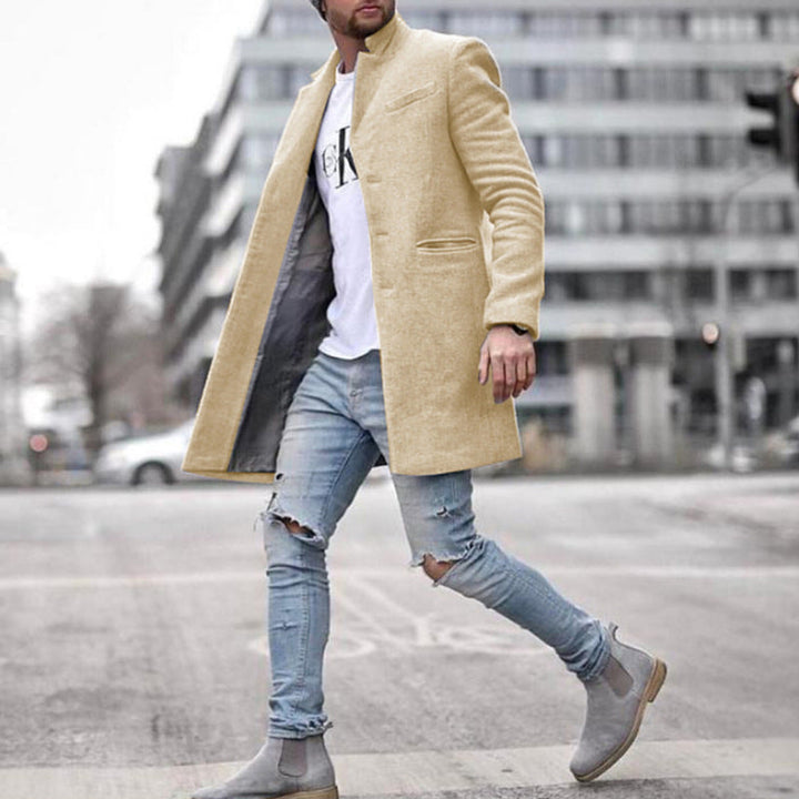 Moda uomo: cappotto lungo monopetto tinta unita, perfetto per autunno/inverno, confortevole e alla moda.