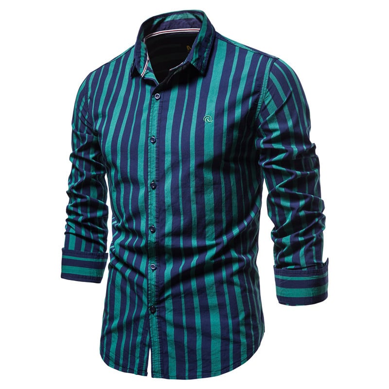 Camicia uomo a righe classiche, maniche lunghe, stile moderno. Perfetta per abbigliamento casual o da ufficio.