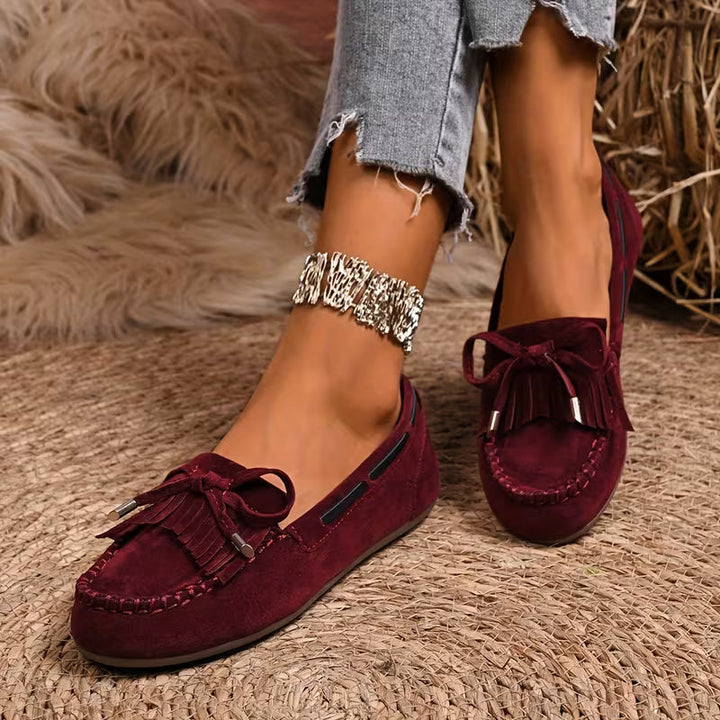 Mocassini donna verdi Sasha con frange, stile fresco e versatile per ogni occasione.