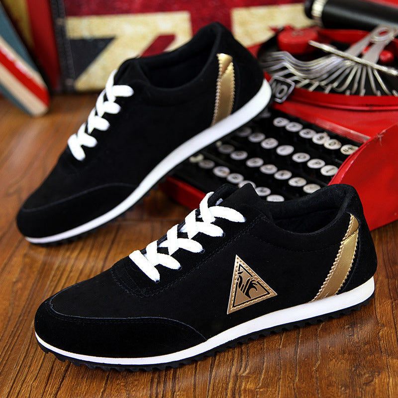 Scarpe da uomo basse e leggere, con lacci, perfette per passeggio e comfort prolungato.