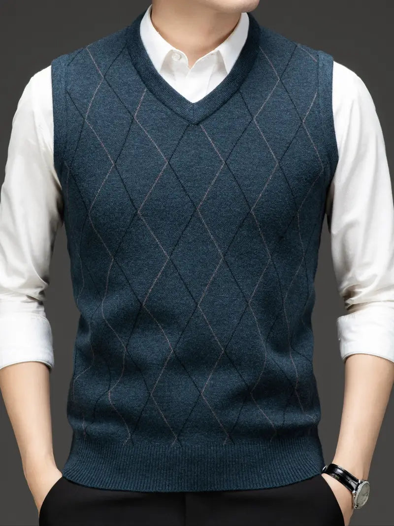 Gilet uomo slim fit senza maniche con scollo a V, ideale per un look elegante o casual su camicia.