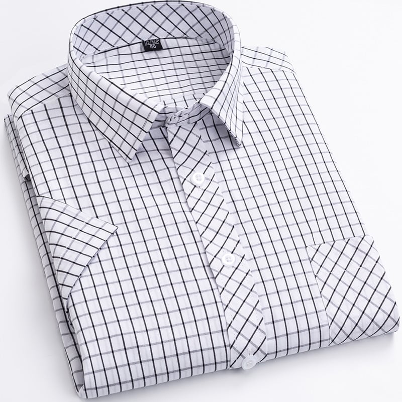 Camicia uomo casual scozzese maniche corte, comfort e stile per l'estate. Outfit versatile con bottoni.