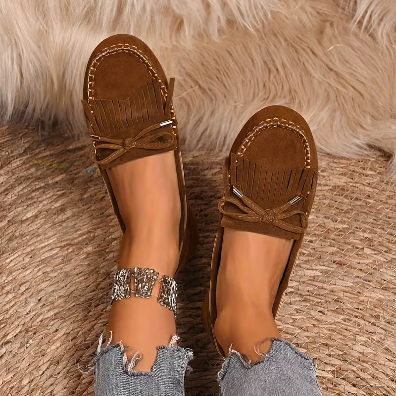 Scarpe mocassini donna kaki Sasha, frange e suola flessibile per massimo comfort tutto il giorno.