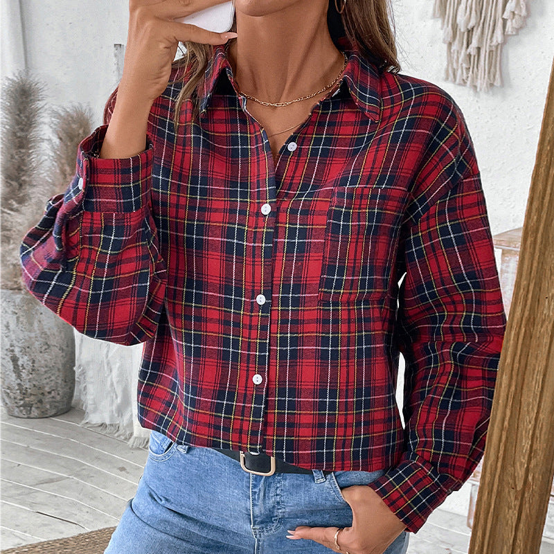 Camicia giacca a quadri da donna, calda e stilosa per affrontare il freddo autunnale e invernale con comfort.