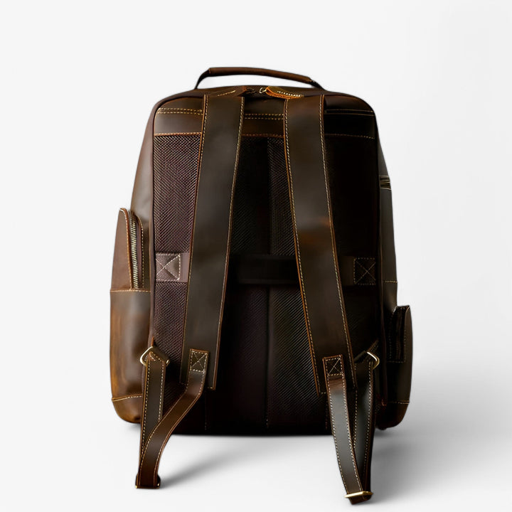 Zaino versatile marrone per adulti, con ampie tasche e scomparti per un'organizzazione ottimale.