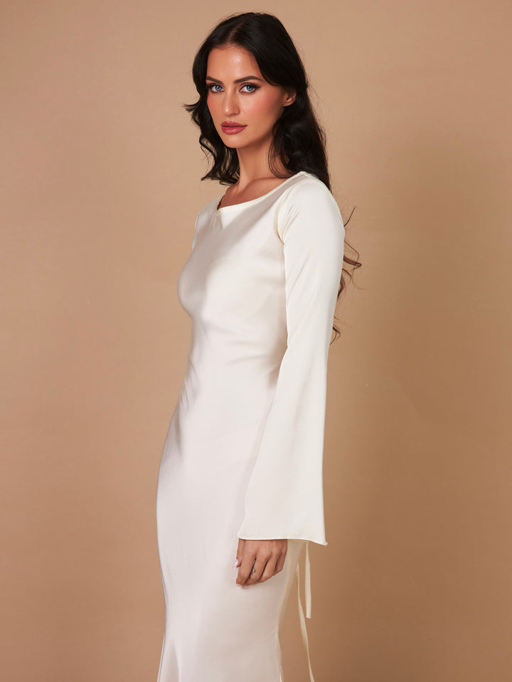 Abito lungo autunnale da donna, maniche lunghe, per un comfort chic.