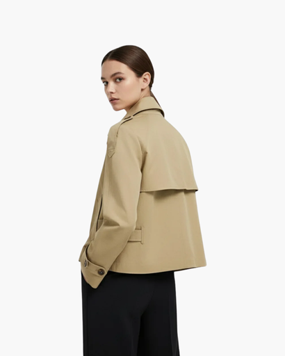 Trench donna elegante, un outerwear di classe. Perfetto per il tuo stile primaverile o autunnale.
