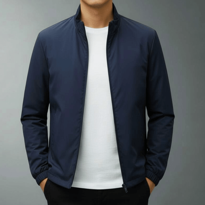 Design moderno giacca invernale uomo, protezione leggera, calda e antivento con cerniera completa.