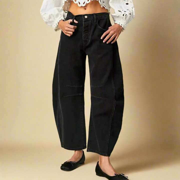 Jeans donna cropped a vita alta, eleganti e comodi, un must-have versatile per la primavera.