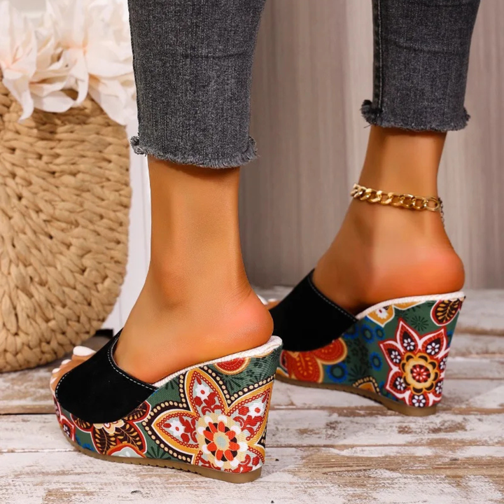 Sandali zeppa donna comodi ed eleganti, perfetti per l'estate con suola antiscivolo.