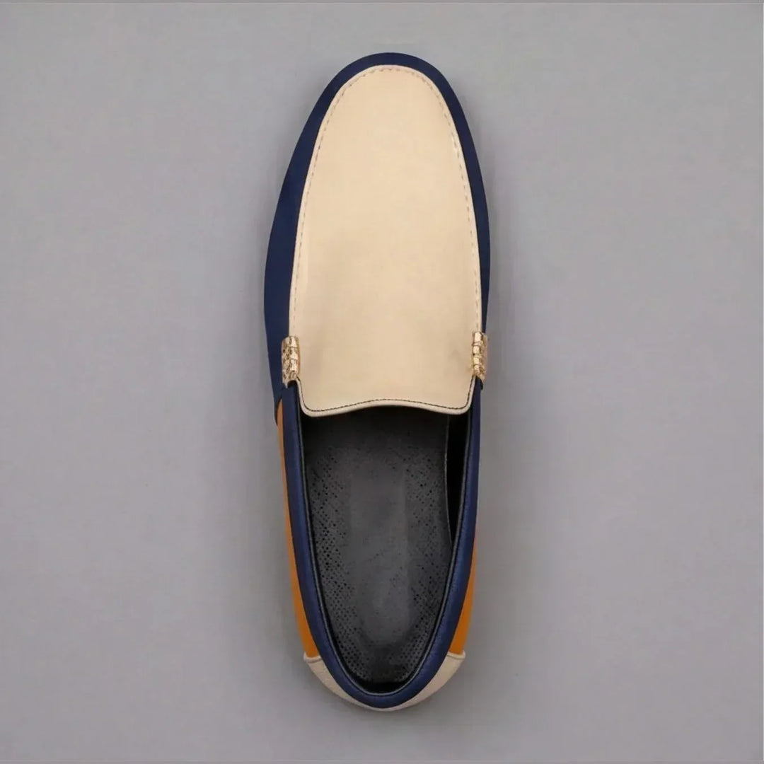 Comodi mocassini uomo senza lacci, scarpe casual blu navy ideali per passeggio, leggere e pratiche per l'estate. [[lstfy-media:8]]