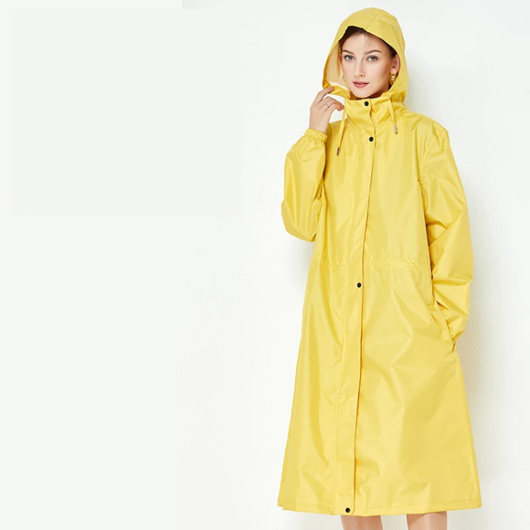 Giacca a vento lunga donna, comoda e resistente all'acqua, ottima per le passeggiate.