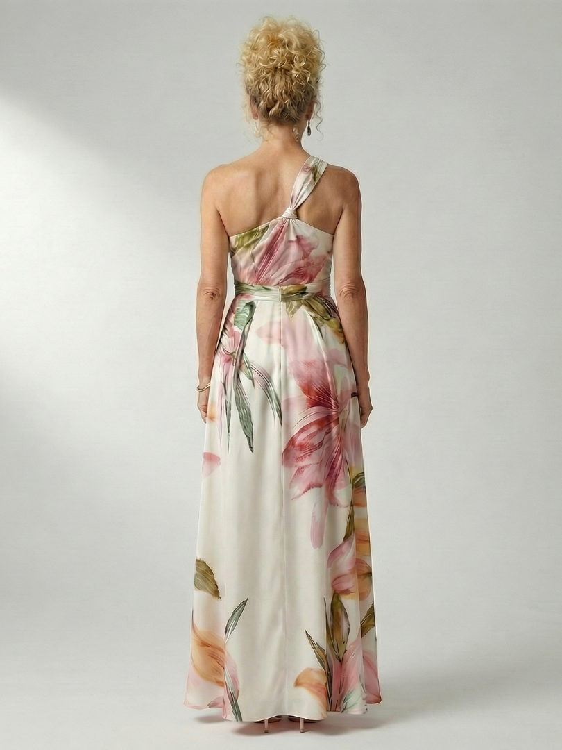 Maxi abito da donna con stampa floreale, casual ma chic, per un'eleganza naturale e fresca.