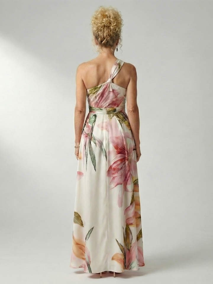 Maxi abito da donna con stampa floreale, casual ma chic, per un'eleganza naturale e fresca.