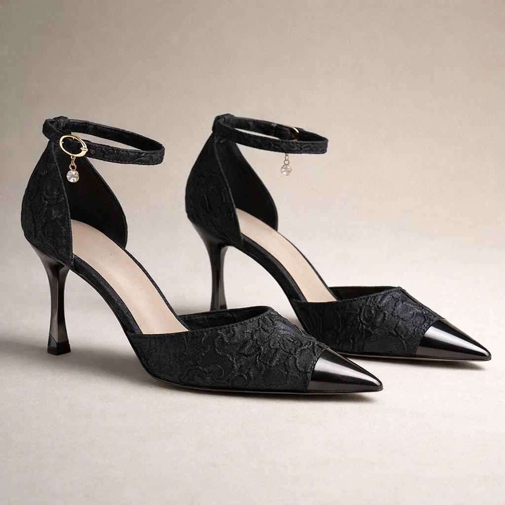 Décolleté onice da donna, tacco stiletto alto e cinturino caviglia. Scarpe eleganti per moda e occasioni.