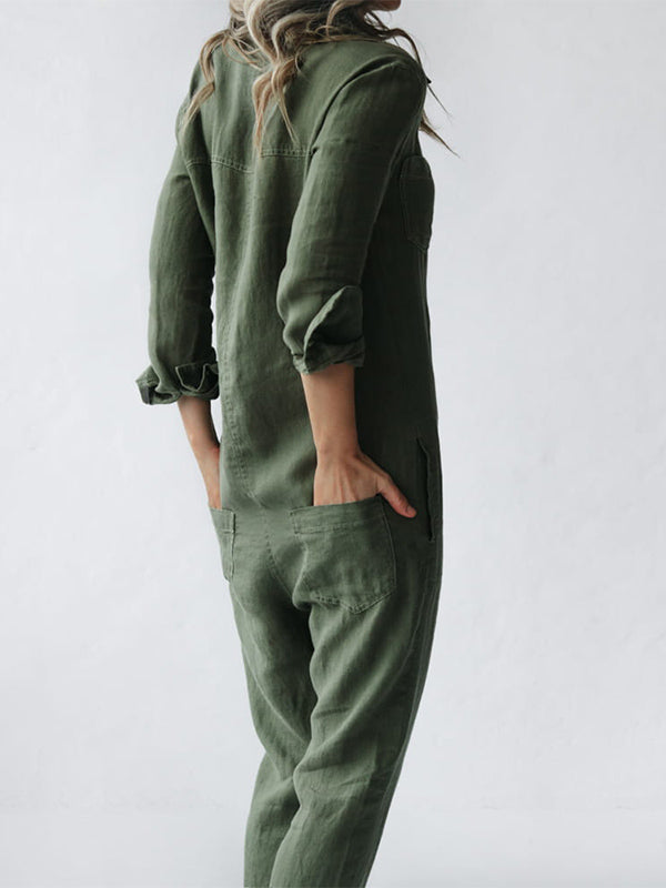 Tuta femminile versatile per l'autunno, con dettagli a bottoni, perfetta per un look elegante o casual.