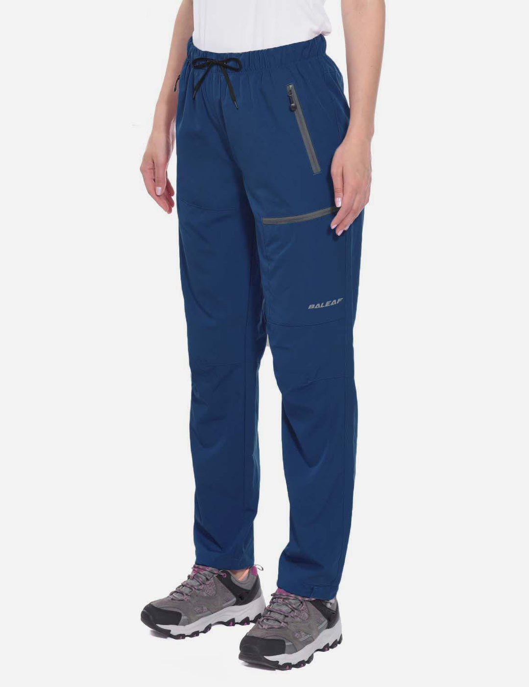 Pantaloni donna trekking flessibili, garantiscono libertà di movimento su ogni percorso.