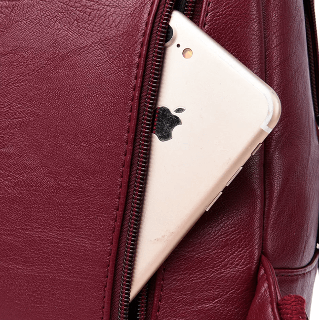 Borsa zaino donna compatta, similpelle, resistente e leggera, per la massima comodità.