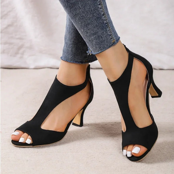 Scarpe con tacco da donna eleganti, sandali estivi neri per moda e comfort.
