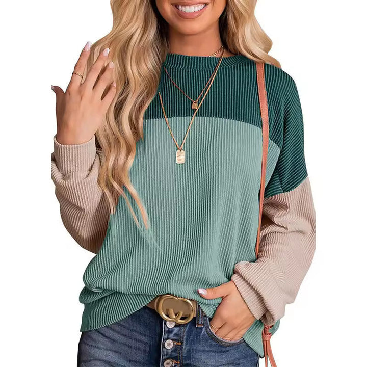 Maglia donna a maglia grossa, stile rilassato per comfort quotidiano e moda femminile.