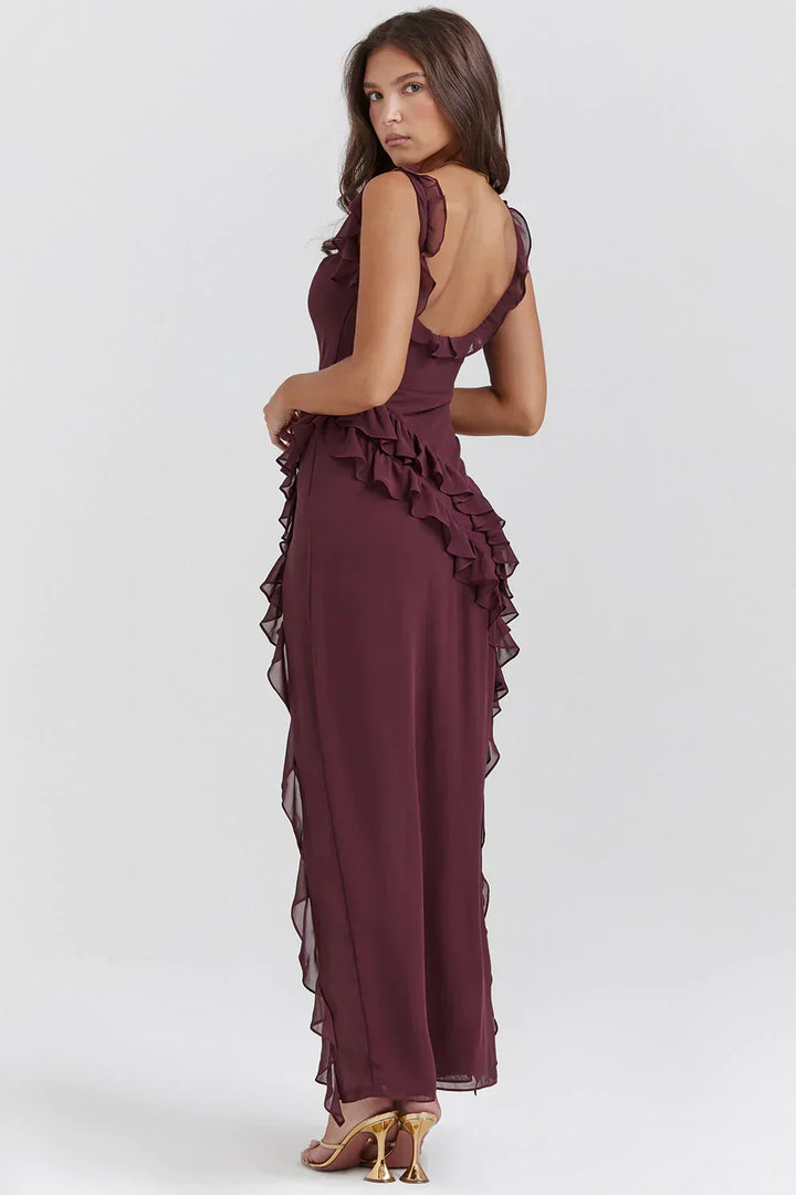 Vestito formale donna con spacco, per un'eleganza sofisticata e un tocco seducente alla silhouette.